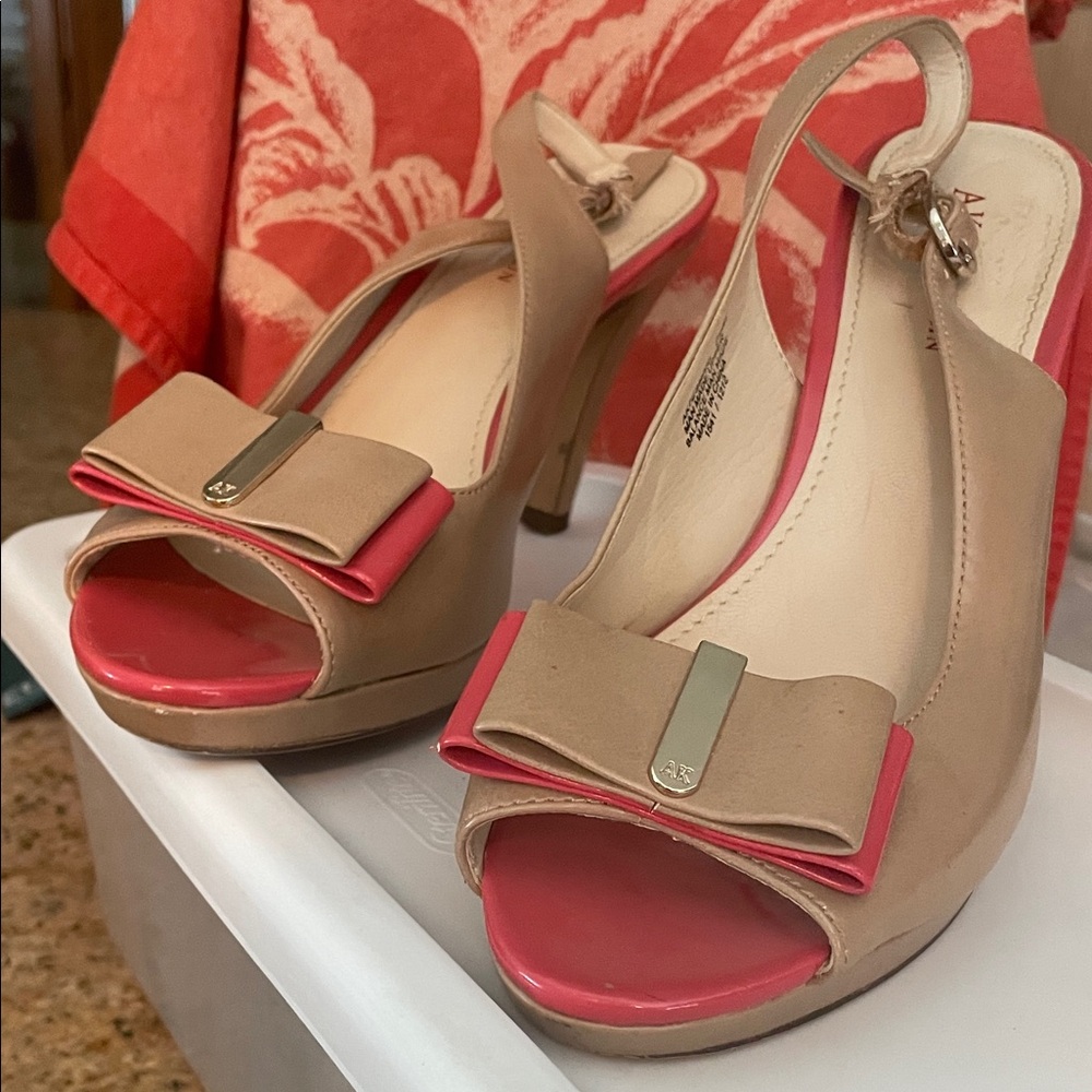 Anne Klein Tan and Coral Slingback Heels